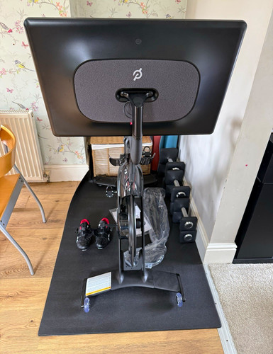 Peloton upright exercise - peloton, bike