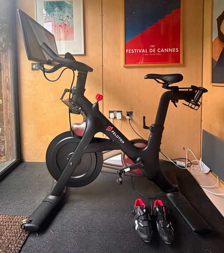 Peloton bike touch screen - touch,